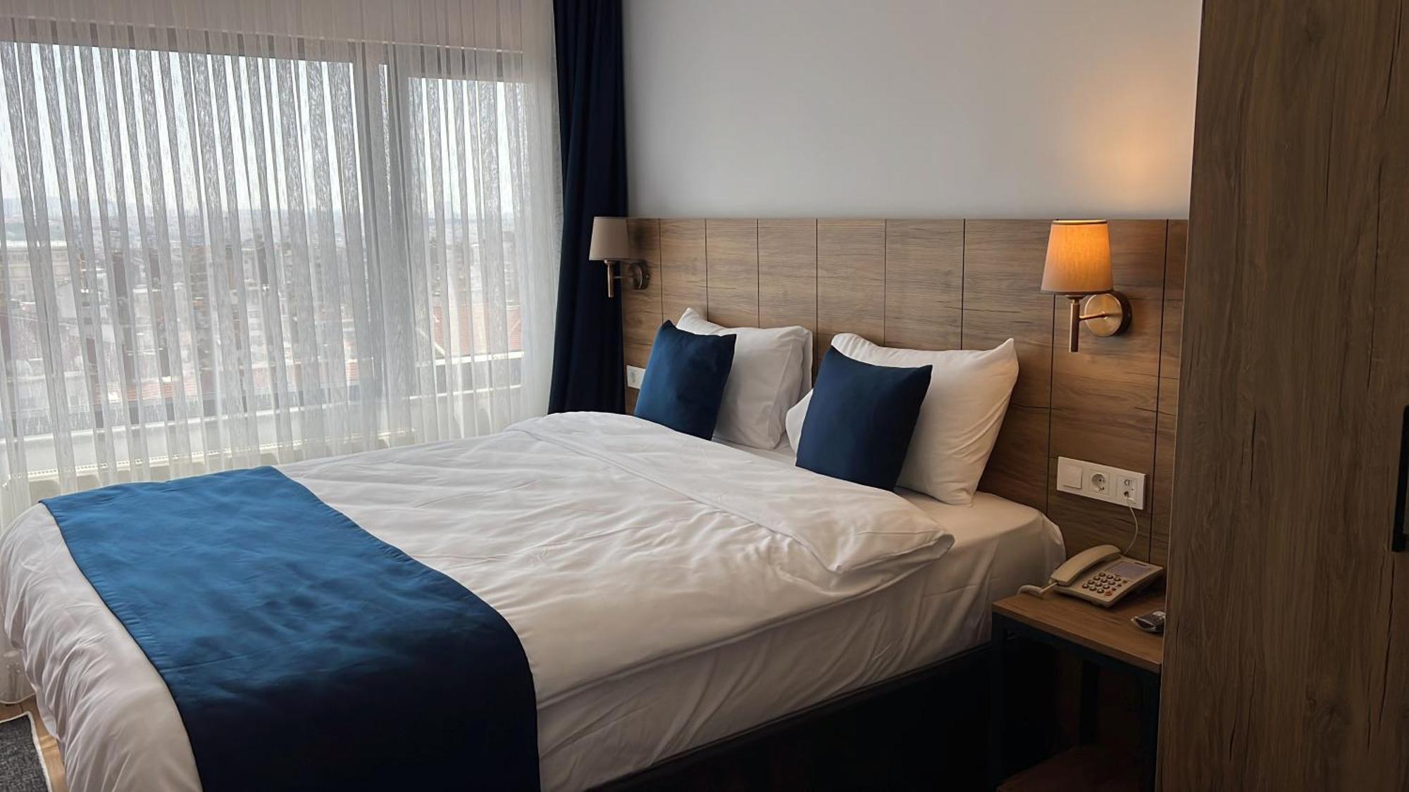 The Blue Suites Istanboel Buitenkant foto