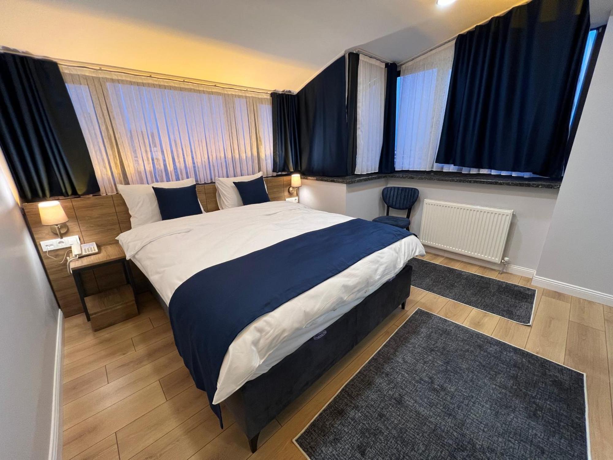 The Blue Suites Istanboel Buitenkant foto