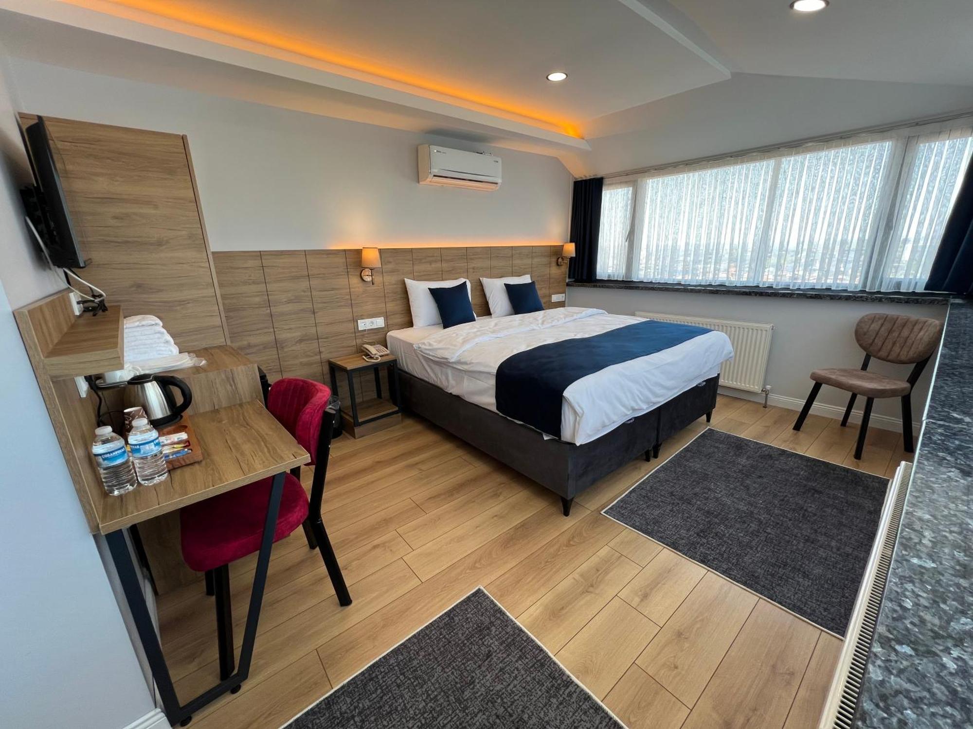 The Blue Suites Istanboel Buitenkant foto